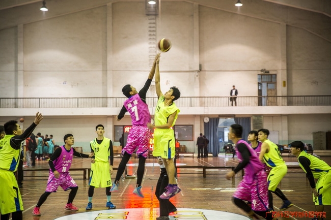 我院男子篮球队在第二届CUBL中国大学生阳光体育篮球联赛广西区选拔赛中取得佳绩