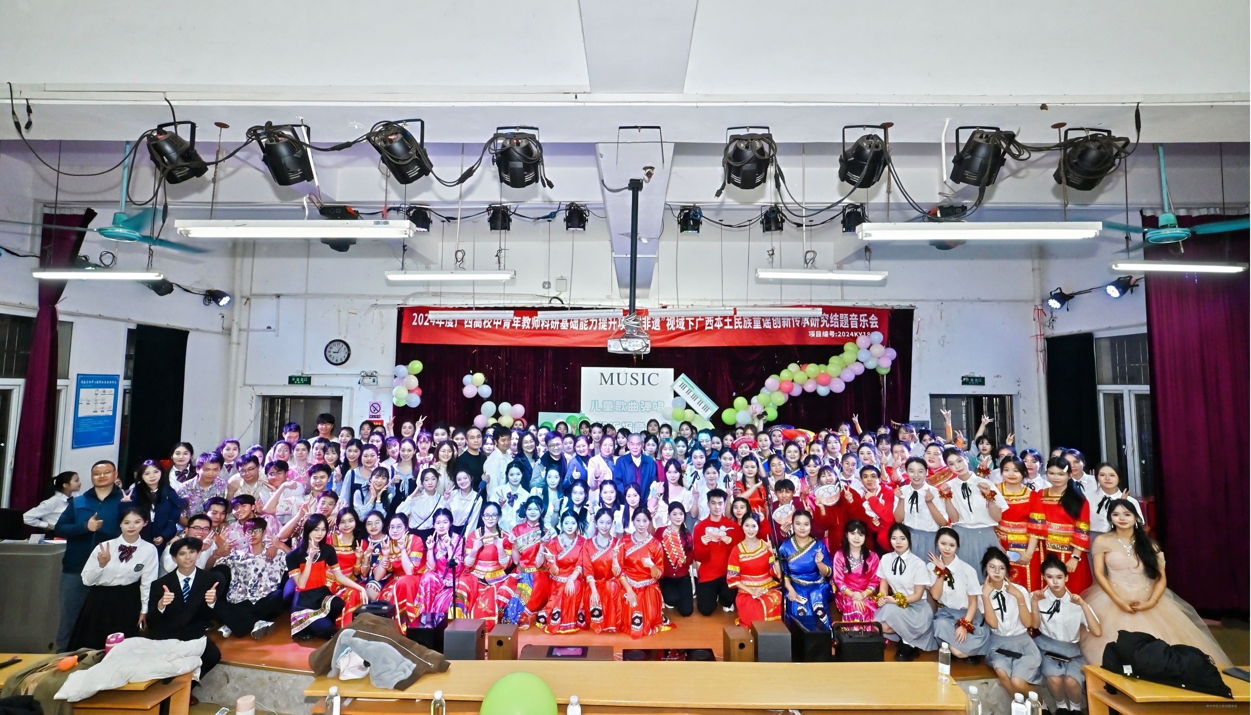 教育系《儿童歌曲弹唱》课程汇报音乐会圆满结束