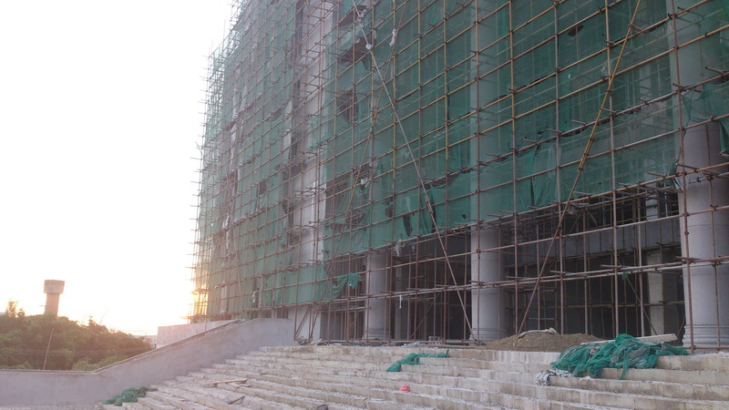 2011年建设中的图书馆